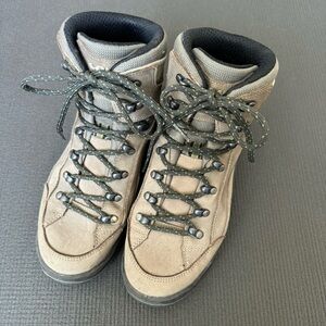 Lowa Renegade GTX Hiking Boots